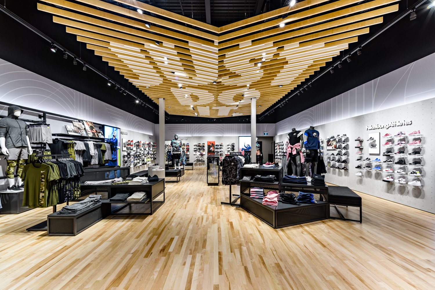 Найк краснодар. Nike Retail Store. Nike Magazin Turkiya. Brandshop Nike. Nike Mağazasi.